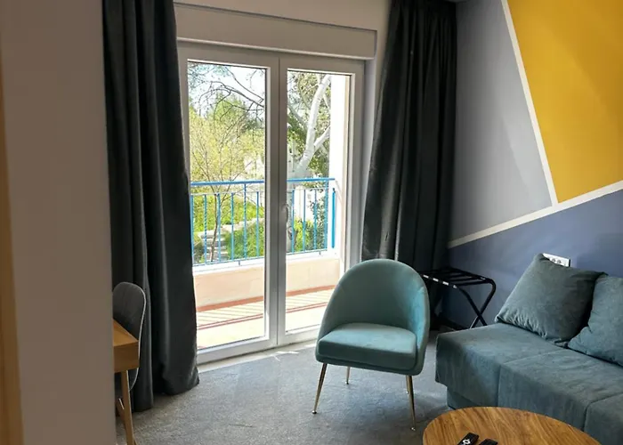 Hotel Elu Iris